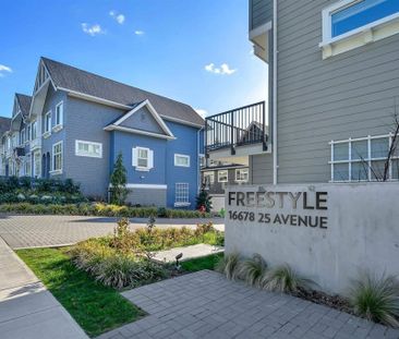 Freestyle/South Surrey - Grandview 3 Bedroom/ 2.5 Bathroom - Photo 2