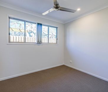 Beautiful Family Home In Madison Park Estate - Photo 3