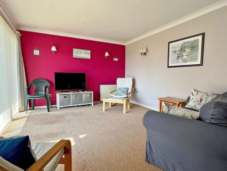 2 bedroom flat to rent - Photo 3