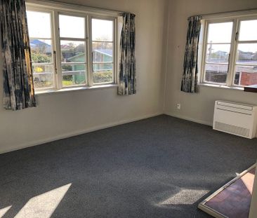 Sunny 3BR Home in Watlington - Photo 4