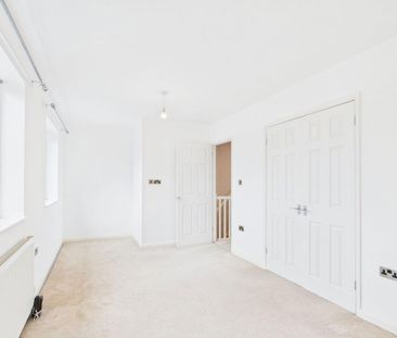 3 bedroom terraced house to rent - Photo 2