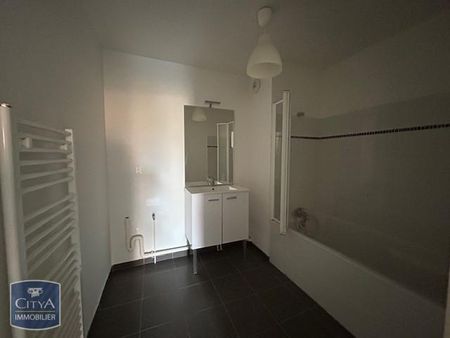 Location Appartement 3 pièces 67m² LOOS 59120 - Photo 5
