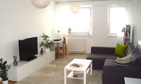 PRENÁJOM - Pekný priestranný 1 izbový byt na Letnej ulici - Photo 3