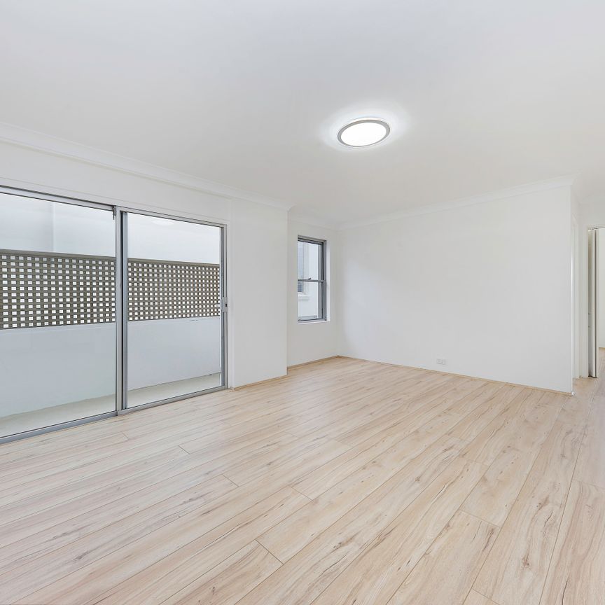 EXECUTIVE BEACHSIDE LIVING - Photo 1