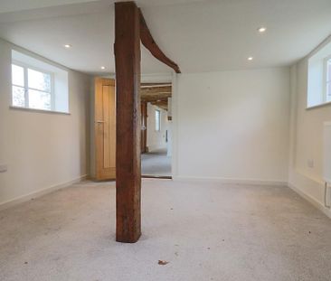 4 bedroom detached house to rent - Photo 5