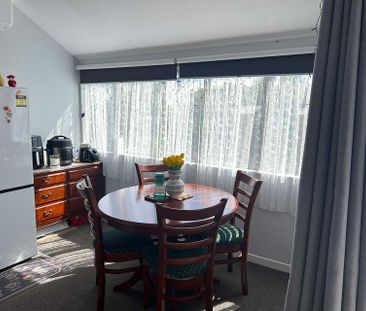 Tidy one bedroom unit in great location! - Photo 6