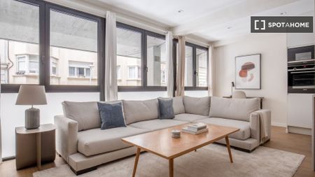 barcelona, Catalonia 08006 - Photo 4