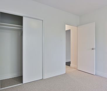 2 Bedrooms Penthouse, East Exposure Terrace - Photo 3