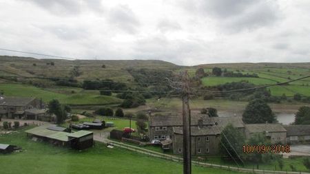 2 bedroom terraced house to rent - Photo 4