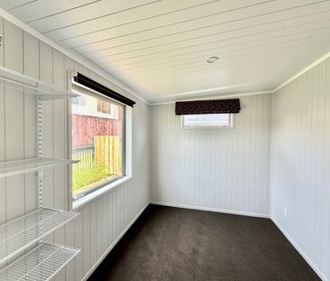 8A Lynmore Drive, Hill Park, Auckland - Photo 2