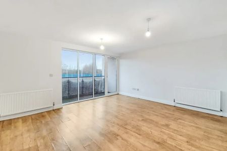 1 Bed Flat, Newham Way, E6 - Photo 5