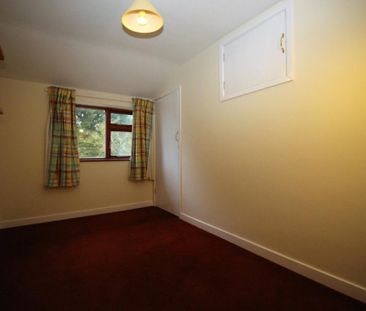 3 bedroom detached house to rent - Photo 4