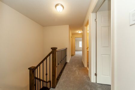 For Lease - 12 Jevons Drive, Ajax, Ontario - Photo 5