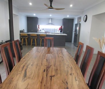 Spacious Family Living in the Heart of Busselton - Photo 4