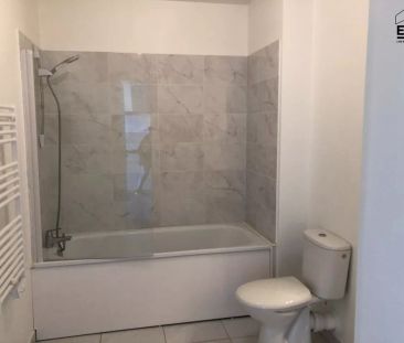 A LOUER - Frejus - BEAU T2 AVEC TERRASSE ET PARKING - PROGRAMME 2019 - Photo 3