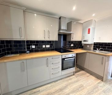 Kingsfold Avenue, Southampton - Photo 2