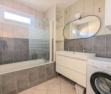Location Appartement 4 pièces 90m² VILLEURBANNE 69100 - Photo 4