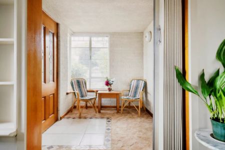 3 Bed, 1 Bath - Photo 3