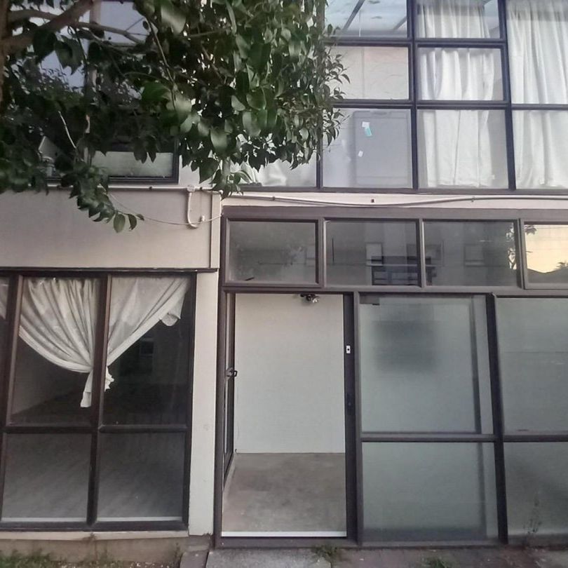 Freshly renovated 2 bedrooms - Photo 1