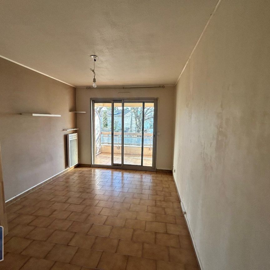 Location Appartement 1 pièce 23m² MARSEILLE 9ème - Photo 1