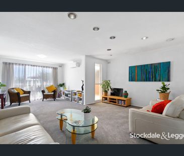 4 Bedroom Home + study - Photo 2