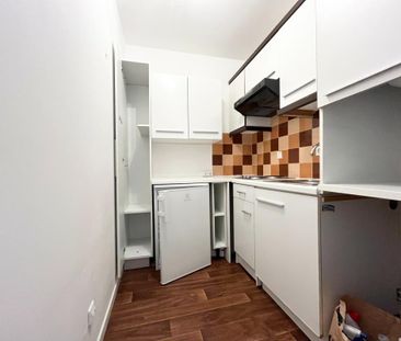 Location Appartement 2 pièces 45m² AVIGNON 84000 - Photo 3