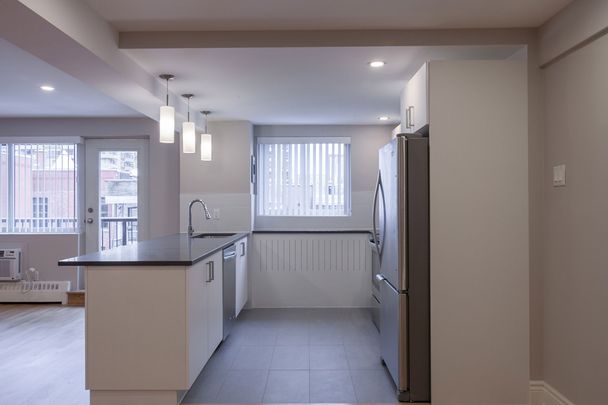 3421 Rue Drummond - Photo 1