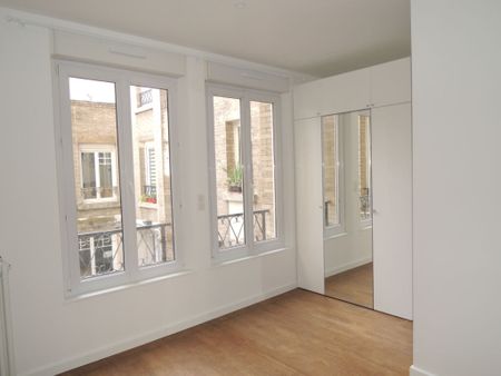 Appartement à louer - REIMS- ARISTIDE BRIAND- - Photo 3