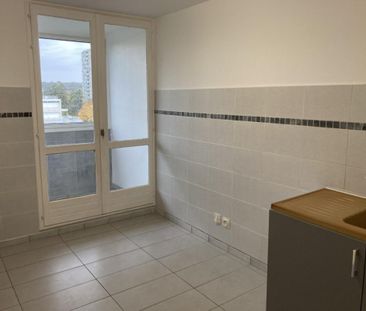 Location Appartement 4 pièces 70m² ST PIERRE DES CORPS 37700 - Photo 3