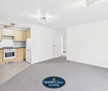 Signet Square, Stoke, Coventry - Photo 1