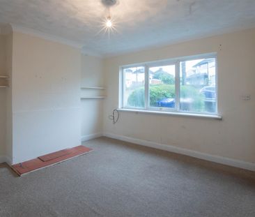 Helions Park Avenue, Haverhill - Photo 1