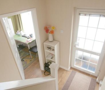 4 bedroom terraced house to rent - Photo 1