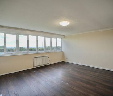 2 bedroom ground floor flat to rent - Photo 4