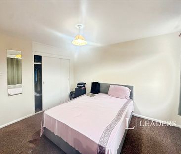 2 bedroom apartment to rent St. Lukes Court, Crescent Way, Burgess ... - Photo 5