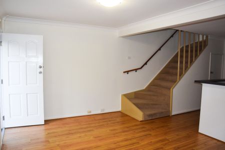 2/77 Bull Street, Cooks Hill NSW 2300 - Photo 4