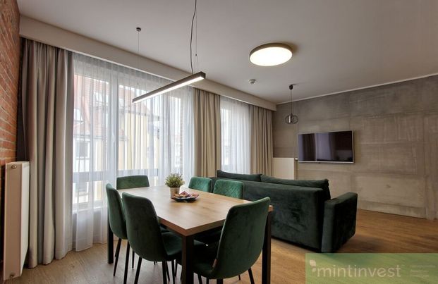 Mieszkanie 2-poziomowe na Starym Mieście - Photo 1