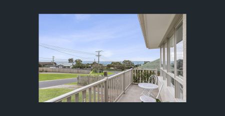 Comfortable Home with Character - Photo 3