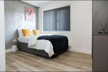 Ensuite Rooms To Move In Instantly, CV2 - Photo 4