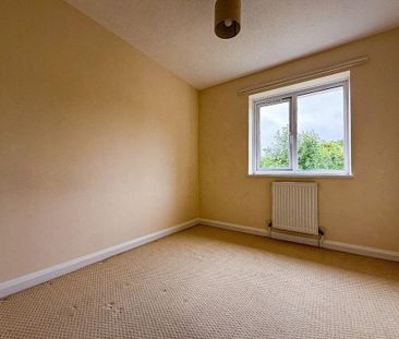 2 bedroom semi-detached house to rent - Photo 5