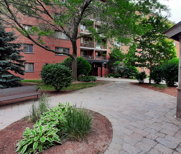 Heritage Place - Photo 1