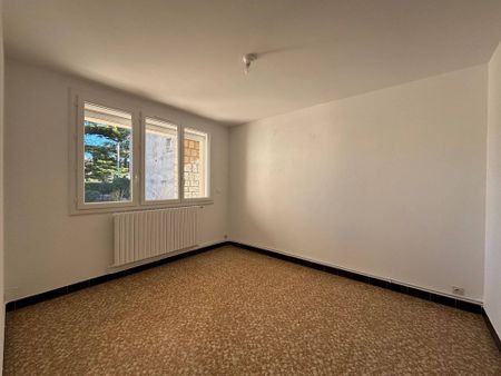 Location appartement type 3 Montélimar - Photo 2