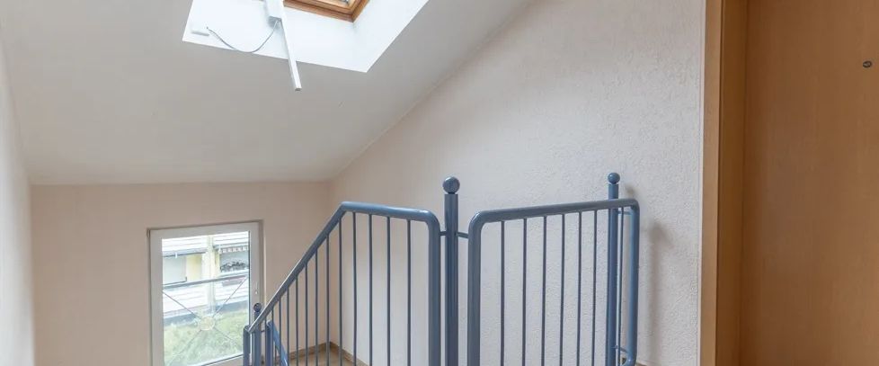 Schöne ca. 135 m² große 3-Zimmer-Maisonettewohnung mit Dachatelier und Westloggia in Garenfeld! - Foto 1