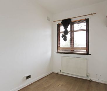 Price £2,500 pcm - Available Now - Unfurnished - Photo 4