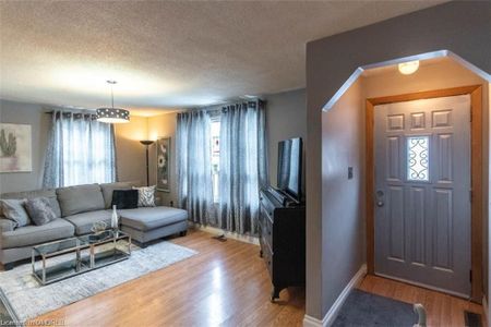 For Lease - 9697 Dickenson Road, Hamilton, Ontario - Photo 2