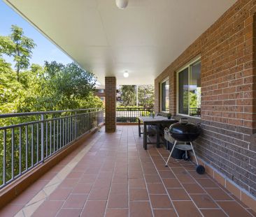Modern Apartment with Expansive Wrap-Around Balcony – Prime Hornsby... - Photo 1