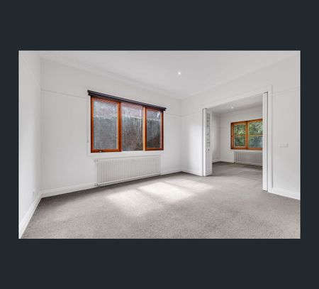 17 Lurnea Road, Glen Iris, Vic 3146 - Photo 4