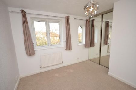 2 bedroom terraced house to rent - Photo 3