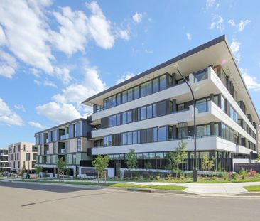 Modern 1 Bedroom Apartment with Spacious Study Area - Photo 5