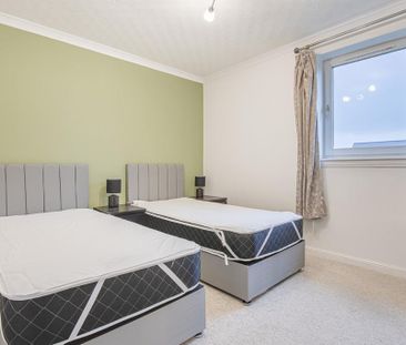 2 bedroom terraced house to rent - Photo 6