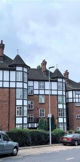 Vernon Court, Hendon Way, NW2 - Photo 2